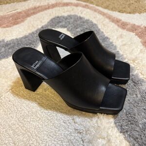 Jeffrey Campbell Caviar Platform Slide Sandal in black size 10